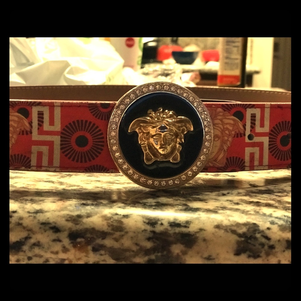 Men’s Versace belt